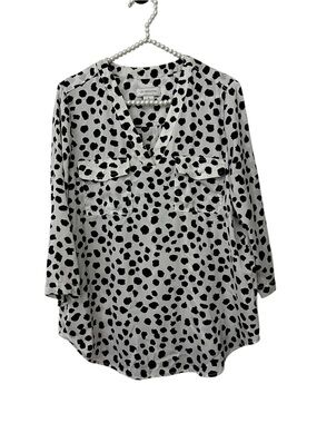 Liz Claiborne FLAWED Black & White Print V-Neck Blouse Women’s Size Medium